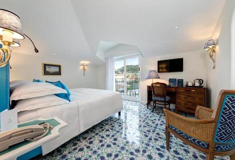 Üç Kişilik Klasik oda, Grand Hotel Ambasciatori