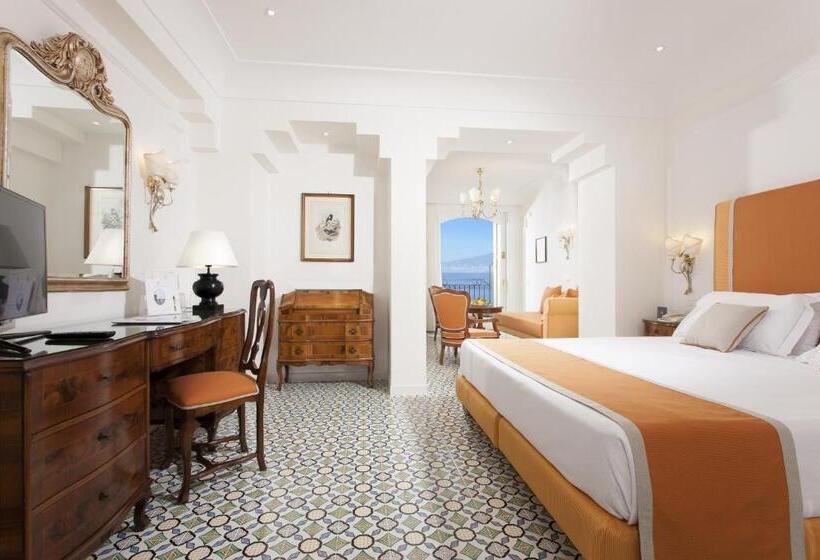 带按摩浴缸和海景的套房, Grand Hotel Ambasciatori