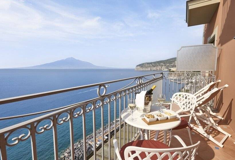 Deniz Manzaralı Premium Oda, Grand Hotel Ambasciatori