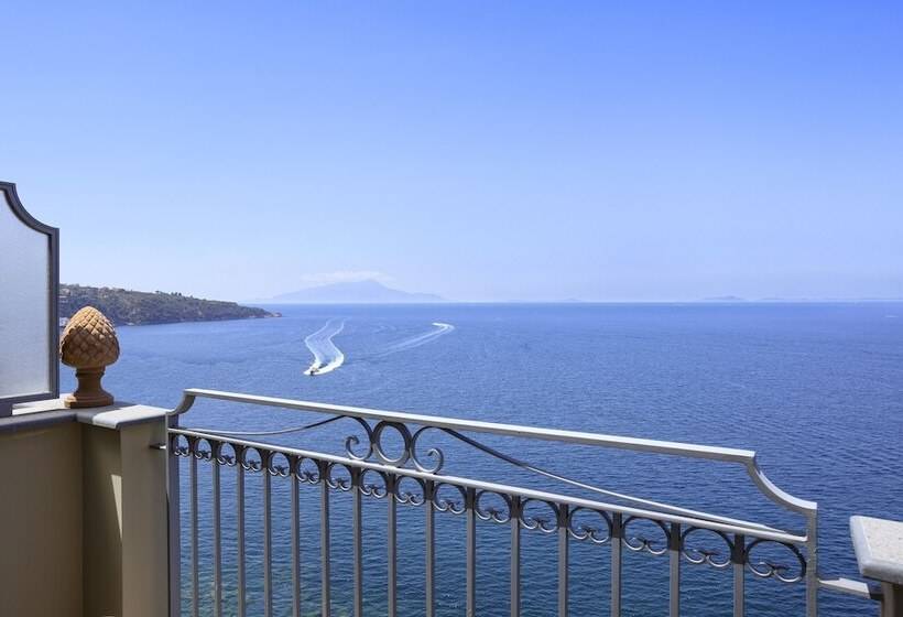 Deniz Manzaralı Süit, Grand Hotel Ambasciatori
