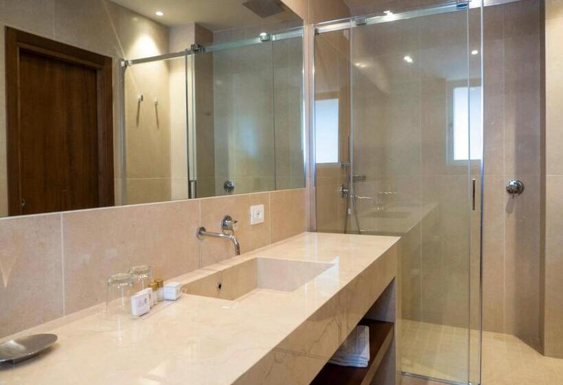 Люкс Повышенной Комфортности, Grand Hotel President