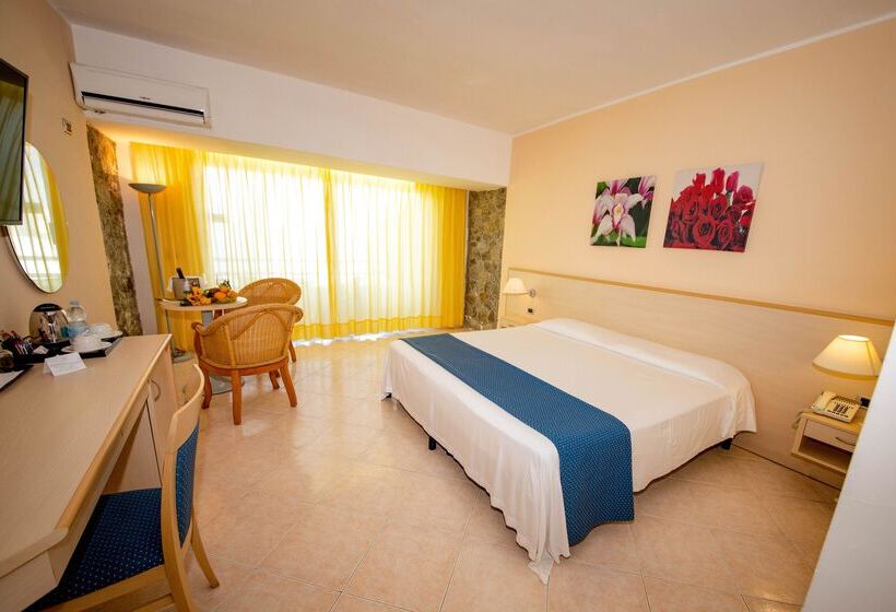Семейный Номер, Labranda Rocca Nettuno Tropea