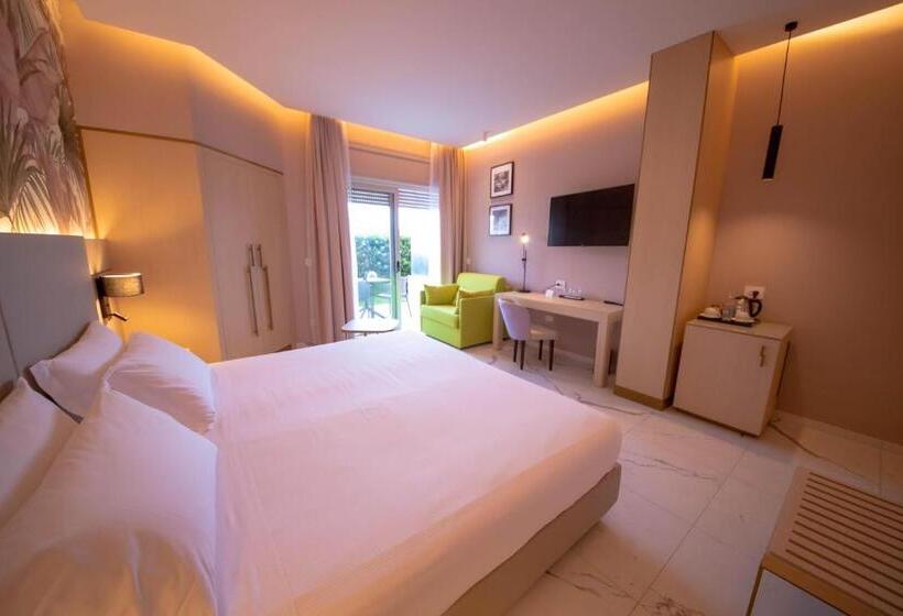 Habitación Premium Vista al Mar., Labranda Rocca Nettuno Tropea