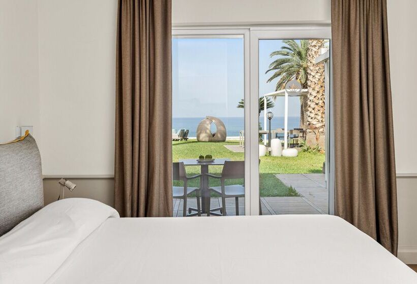 Полулюкс, Labranda Rocca Nettuno Tropea