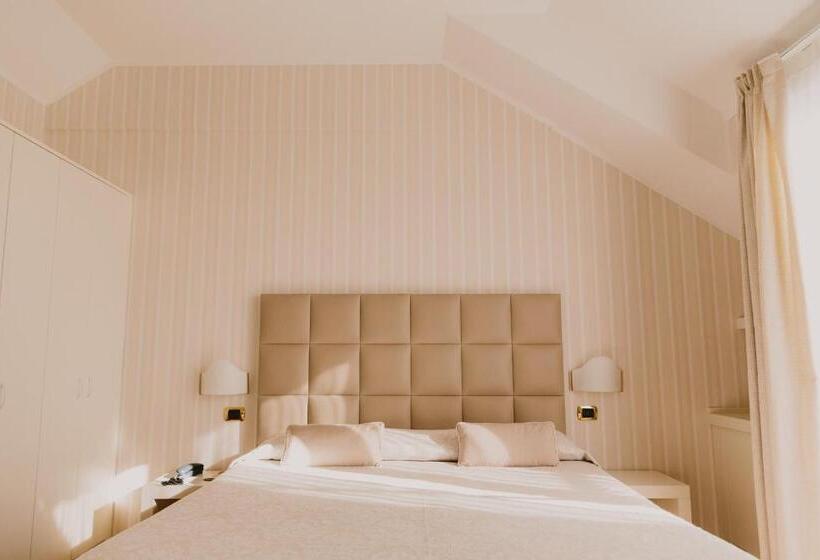 オーシャンビュージュニアスイート, Metropole
