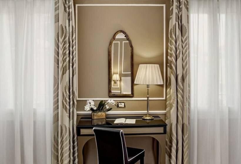 اتاق استاندارد سه نفره, Nuovo Teson