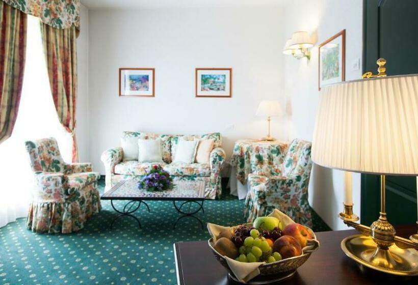 اتاق استاندارد سه نفره, Victoria & Iside Spa