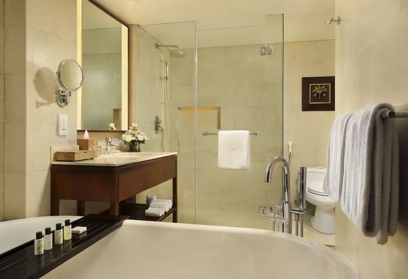 اتاق لوکس, Padma Resort Legian