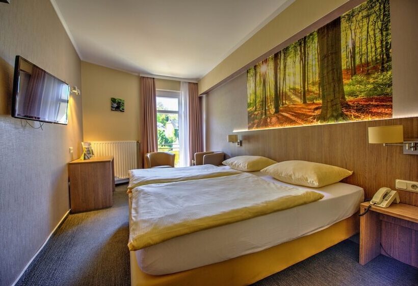 Chambre Standard avec Balcon, Du Commerce  Restaurant La Table De Clervaux