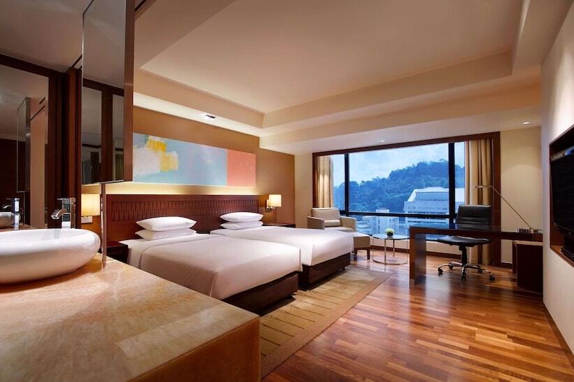 Номер Стандарт Вид на Город, Hyatt Regency Kinabalu