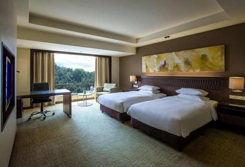 Номер Стандарт Вид на Город, Hyatt Regency Kinabalu