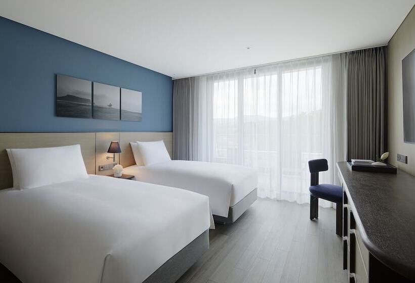 Номер Deluxe, Parnas Hotel Jeju