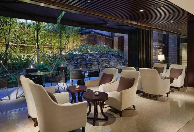 Номер Стандарт Индивидуальный, Royal Hotel Seoul