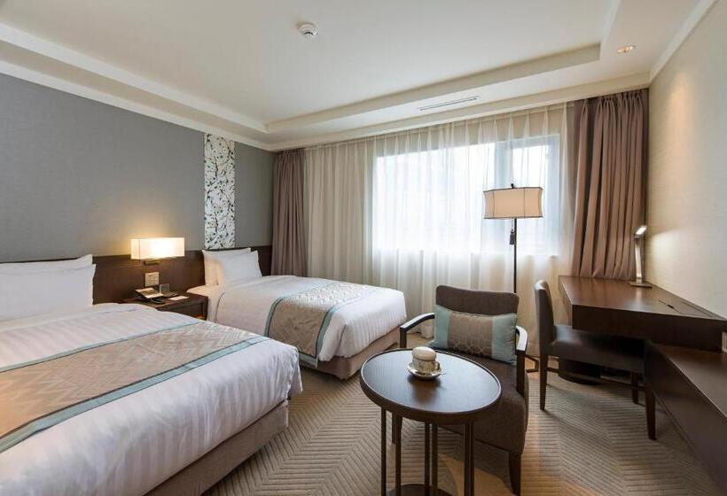 Номер Deluxe, Royal Hotel Seoul