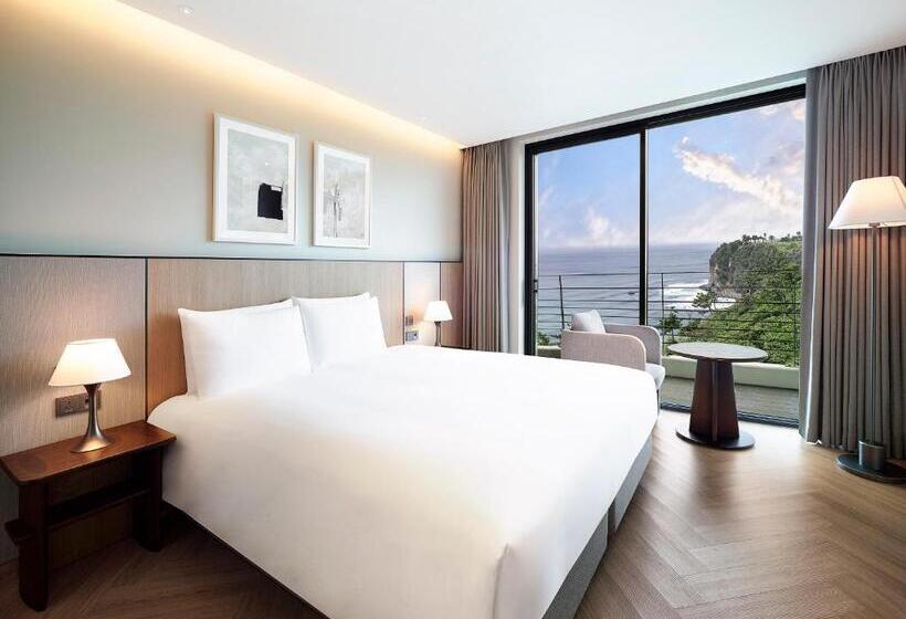 Клубный люкс с видом на море, Parnas Hotel Jeju