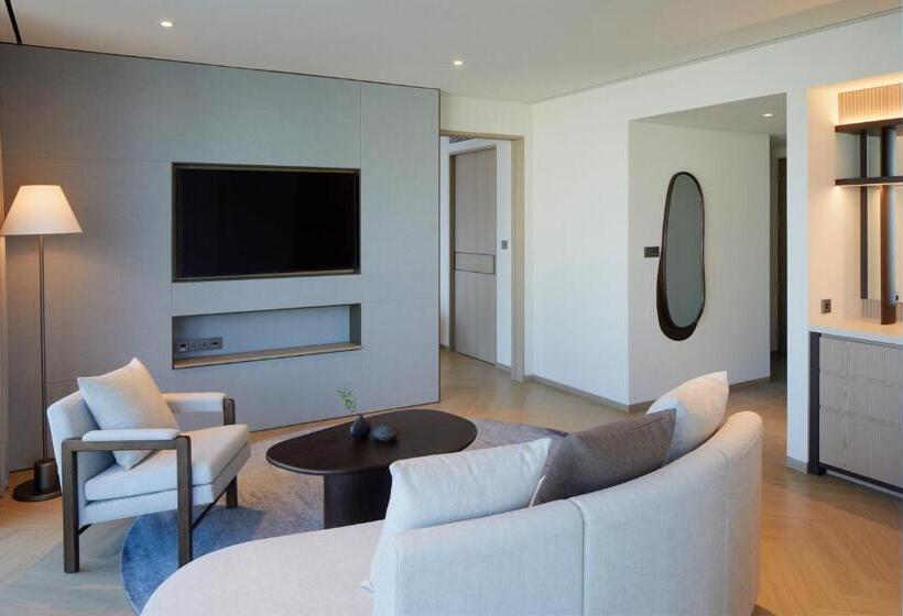 Люкс Престиж, Parnas Hotel Jeju