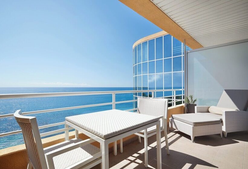 سوییت جونیور با چشم‌انداز دریا, Le Méridien Beach Plaza