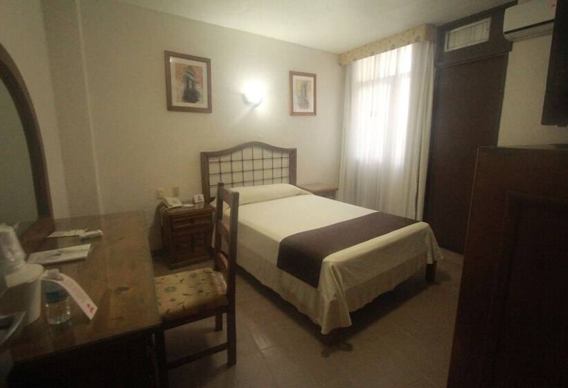 اتاق استاندارد با تخت دوبل, Plaza Independencia