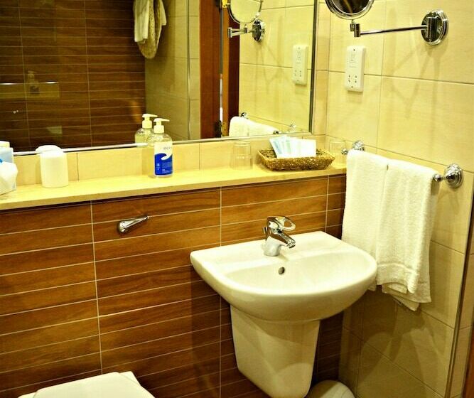 带海景的标准房, Qawra Palace Resort & Spa