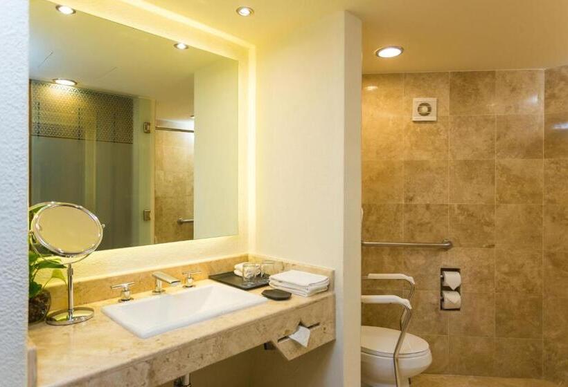 Quarto Standard Piso Térreo, Sheraton Buganvilias Resort & Convention Center