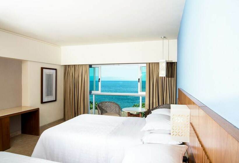 Quarto deluxe vista mar, Sheraton Buganvilias Resort & Convention Center