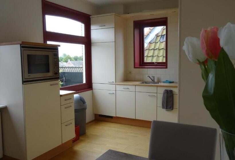 Apartamento 3 Quartos, Café Restaurant De Posthoorn