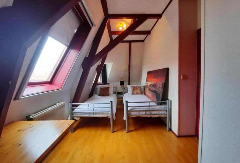 Apartamento 3 Quartos, Café Restaurant De Posthoorn