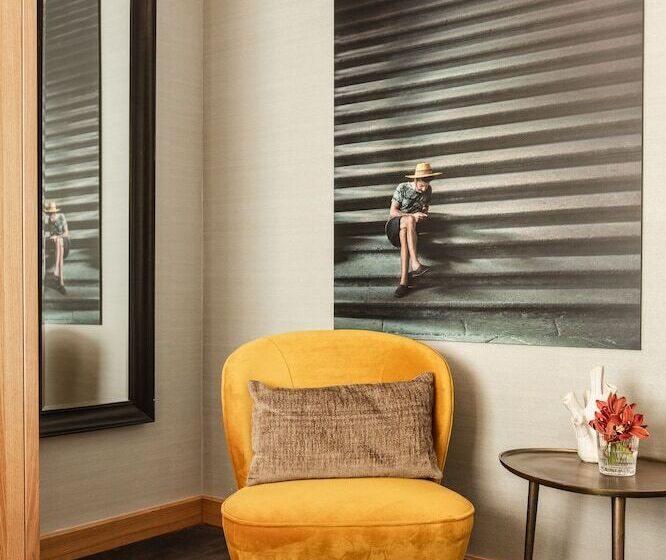 Номер Superior, The Delphi  Amsterdam Townhouse