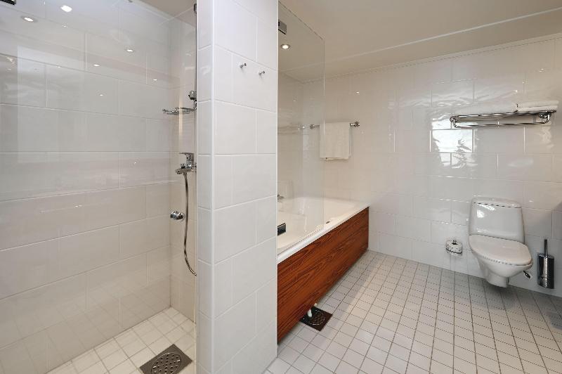 Номер Deluxe, Crowne Plaza Helsinki   Hesperia, An Ihg