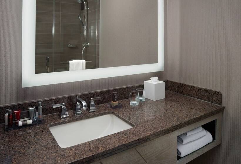 带2个双人床的标准工作室, Atlanta Airport Marriott