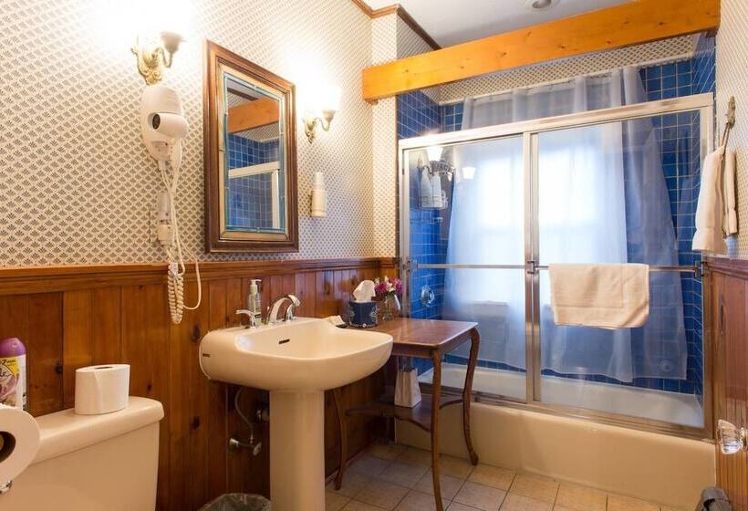 スタンダードルーム, The Coolidge Corner Guest House: A Brookline Bed And Breakfast
