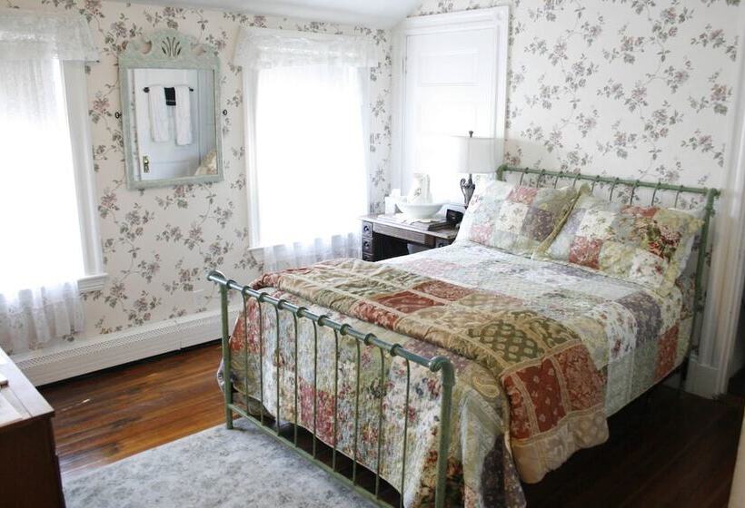 スタンダードルーム, The Coolidge Corner Guest House: A Brookline Bed And Breakfast