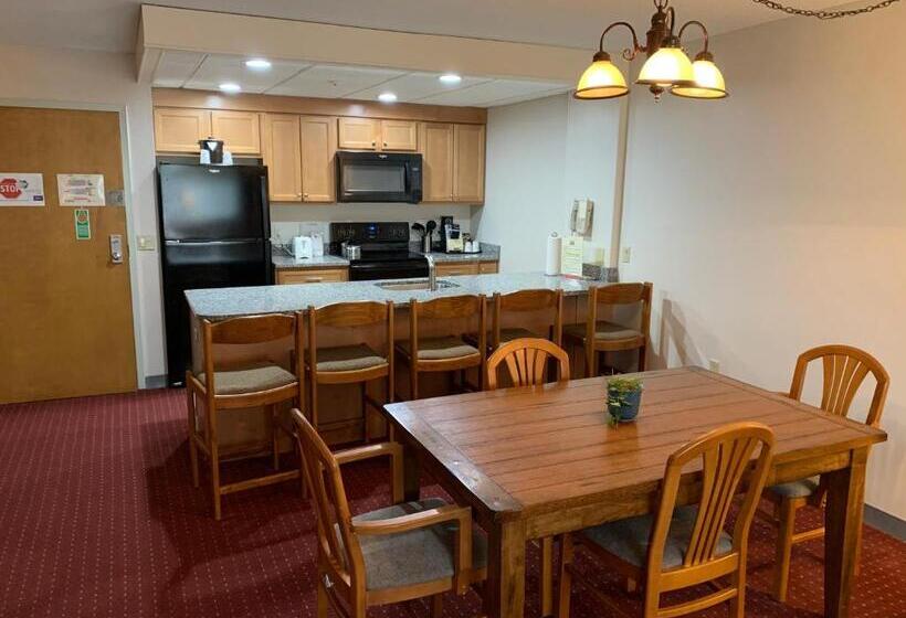 Люкс Deluxe Кровать Кинг, Fireside Inn & Suites Gilford