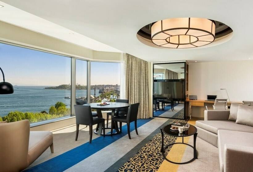デラックススイート ビュー付き, Swissotel The Bosphorus Istanbul