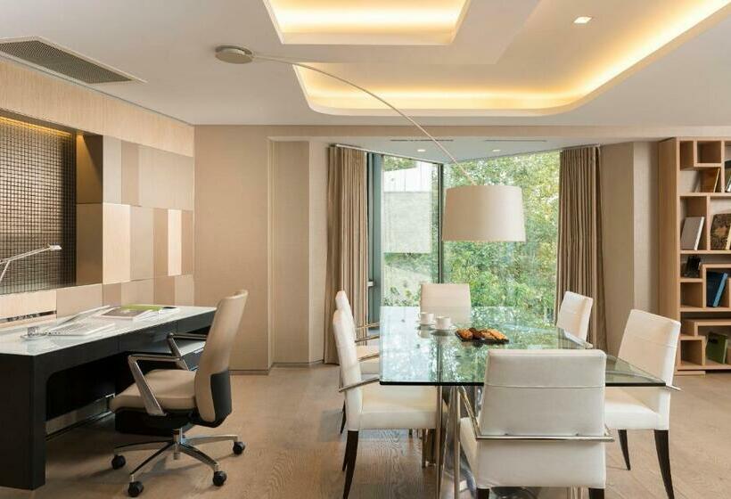 プレジデンシャル・スイート3寝室, Swissotel The Bosphorus Istanbul