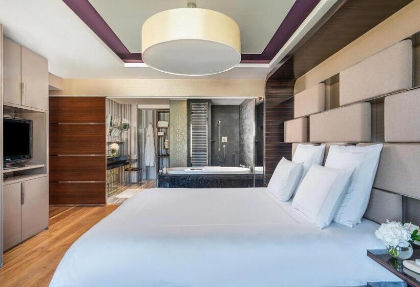 2 Bedroom Apartment with Views, Swissotel The Bosphorus Istanbul
