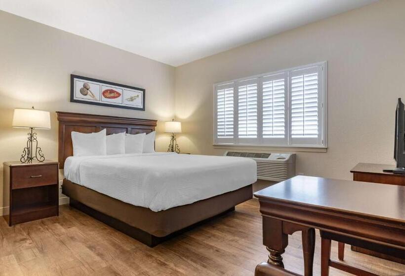 스위트, Best Western Rose Garden Inn