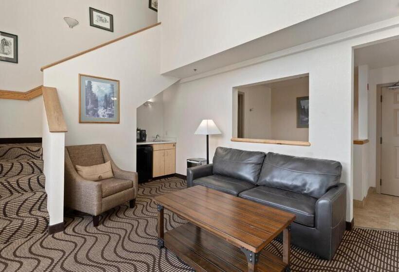 Люкс Кровать Кинг, Cedar Street Hotel & Suites