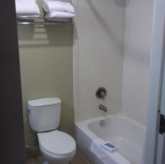Номер Стандарт, Holiday Inn Express Pittsburgh West   Greentree, An Ihg