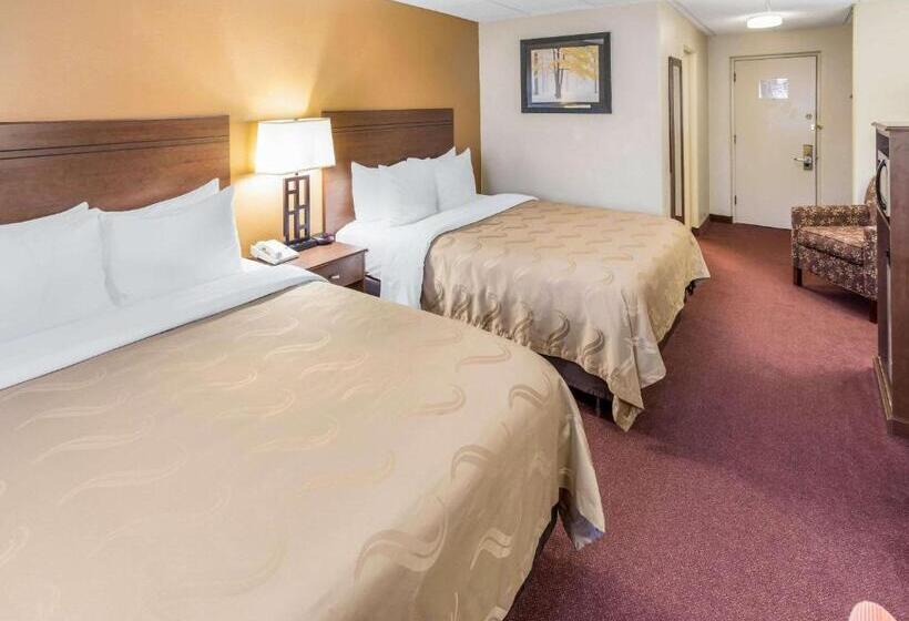 스탠다드 룸, Quality Inn & Suites Downtown
