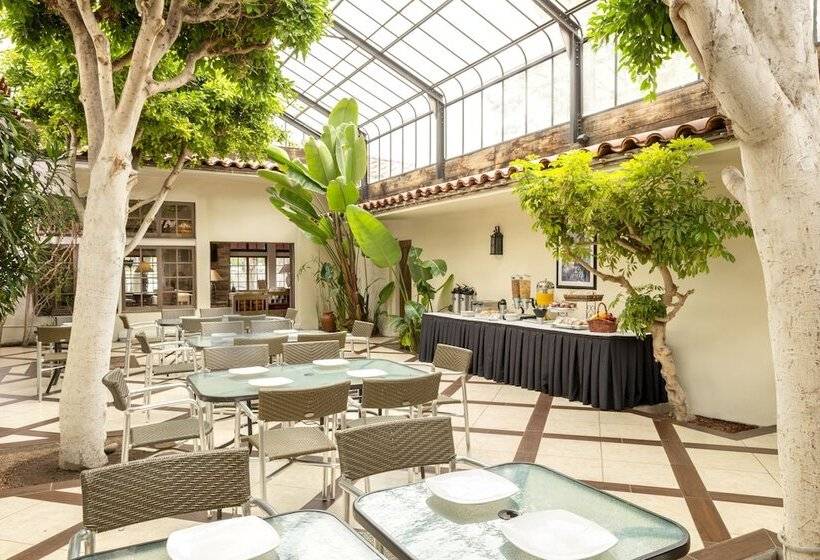 Номер Superior, Clocktower Inn Ventura