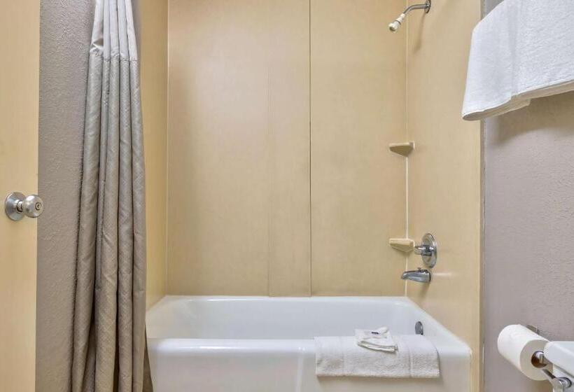 스탠다드 룸 킹사이즈 침대, Motel 6 Morgantown
