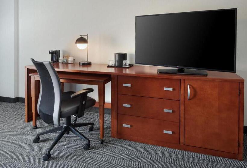 스탠다드 룸 킹사이즈 침대, Courtyard By Marriott New Carrollton Landover