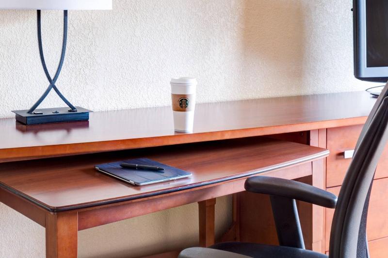 اتاق استاندارد, Courtyard By Marriott Rockville