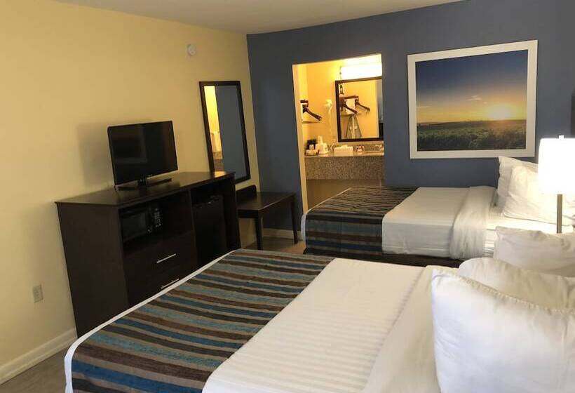 Номер Стандарт 2 Двуспальные Кровати, Days Inn By Wyndham Natchez
