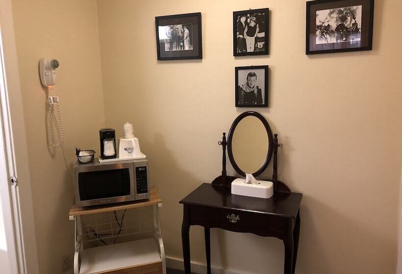 Номер Deluxe, Days Inn By Wyndham Natchez