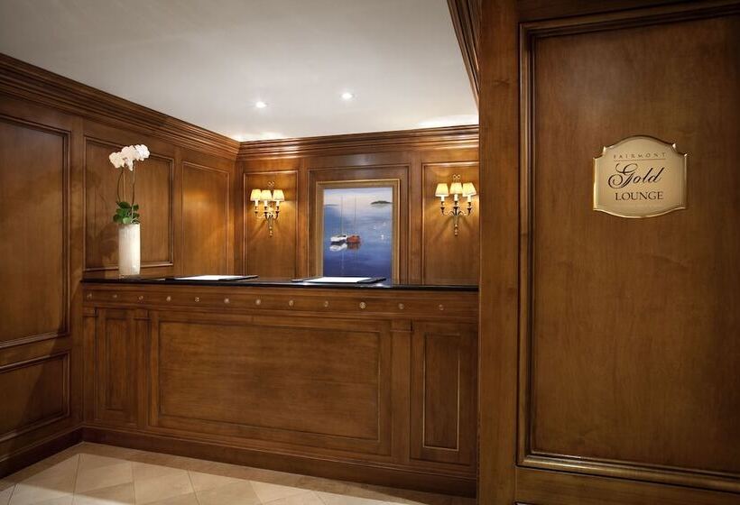 스탠다드 룸 더블 침대, Fairmont Copley Plaza