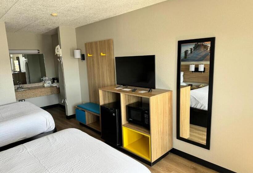Номер Deluxe, Days Inn By Wyndham Cloverdale Greencastle