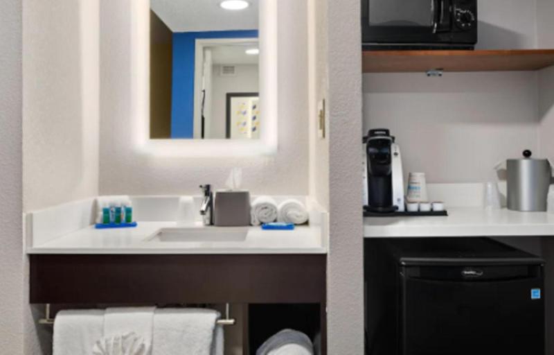 Стандартный Номер Кровать Кинг, Holiday Inn Express   Atlanta Kennesaw, An Ihg