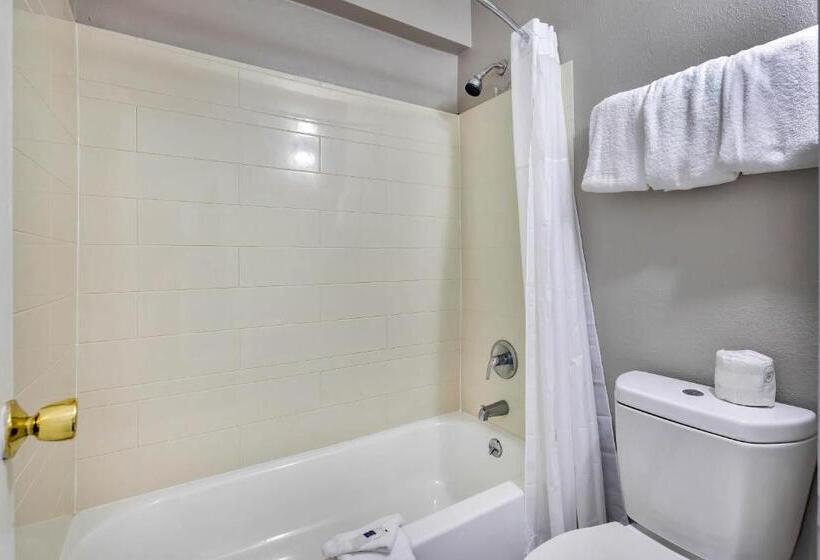 标准间, Motel 6 Effingham, Il